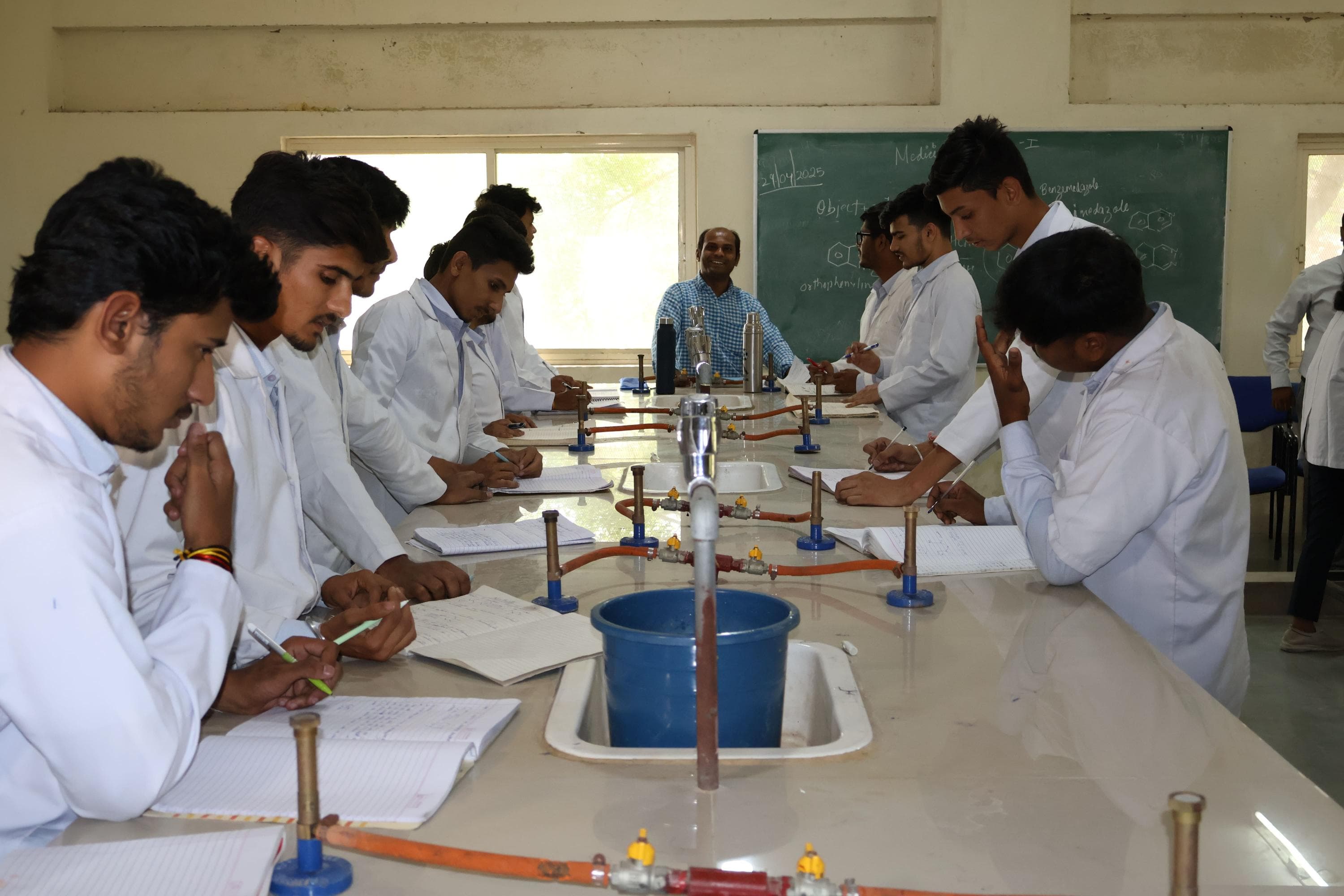 Shivajirao Kadam Group of Colleges Indore Pharmacy lab photo 1